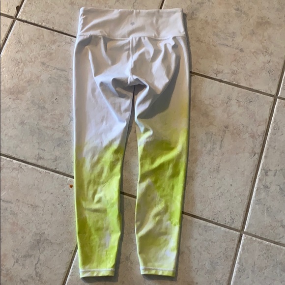 athleta workout leggings - Picture 3 of 3
